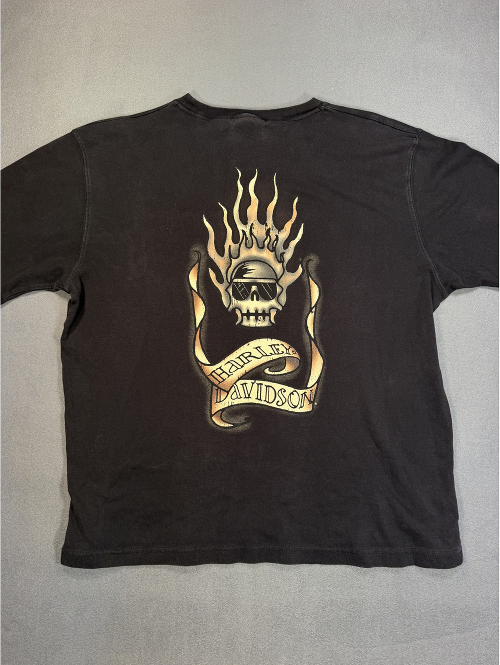 Vintage style Harley Davidson Mens XL T Shirt Flaming Skull Graphic Biker y2k